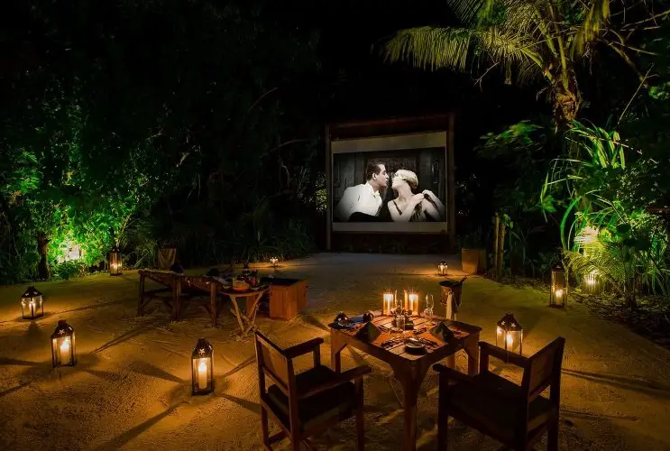 Gili Lankanfushi - Jungle Cinema