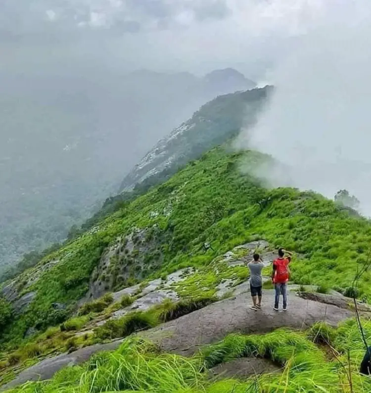 Ponmudi a best hill station in south india
